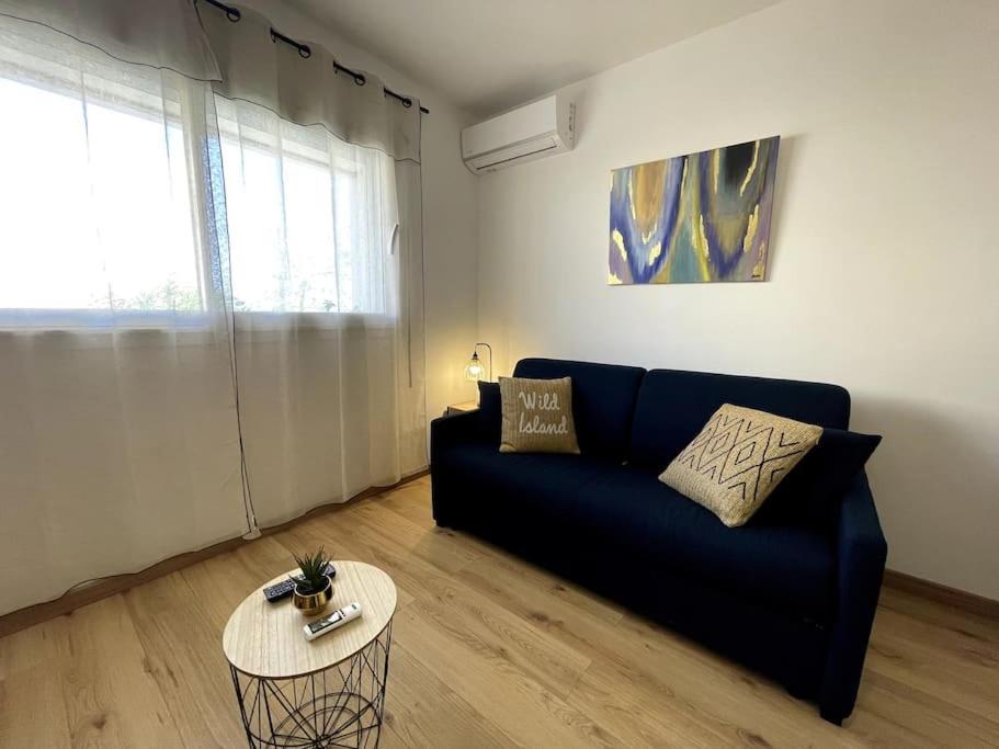 Apartment Climatise Avec Parking, Au Coeur De Pietranera, A 500m, Bastia A 2km