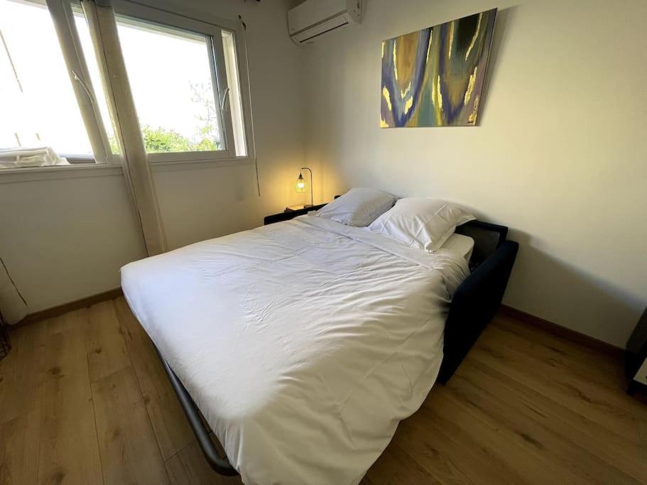 Climatise Avec Parking, Au Coeur De Pietranera, A 500m, Bastia A 2km Appartement