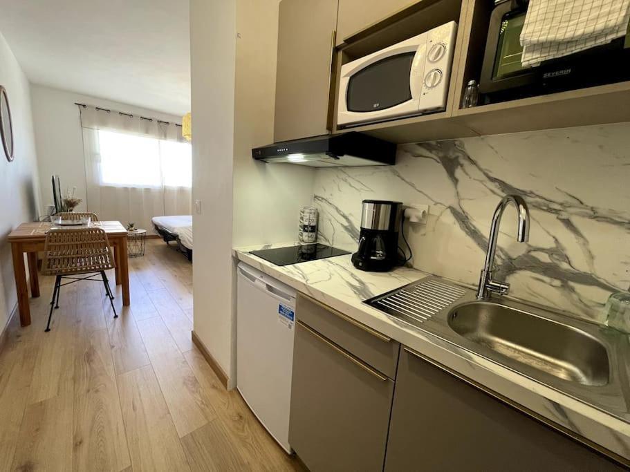 Climatise Avec Parking, Au Coeur De Pietranera, A 500m, Bastia A 2km Appartement *